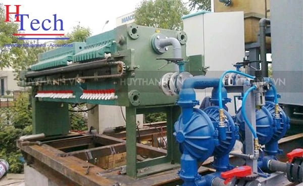 Bơm Màng Máy Ép Bùn Công Nghiệp Nên Chọn Loại Bơm Nào? 1 Vì Sao Nên Lựa Chọn Bơm Màng Máy Ép Bùn Công Nghiệp ?