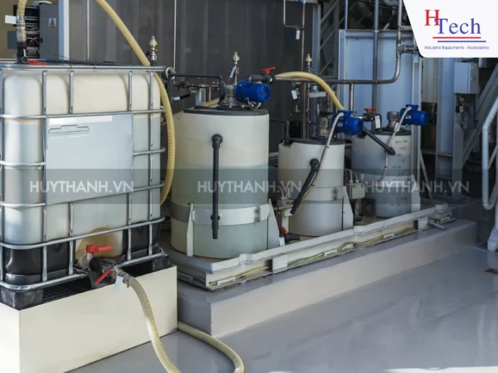 Tất Tần Tật Về Máy Bơm Axit Đặc Trong Sản Xuất Công Nghiệp 4 bom-axit-dac-huy-thanh-3