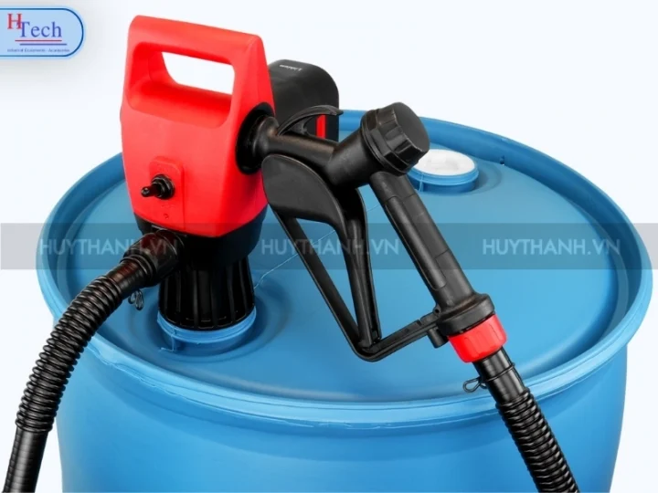 Vai Trò Của Bơm Thùng Phuy Nhựa Trong Hệ Thống Sang Chiết Và Cấp Hóa Chất Công Nghiệp 3 Vai Tro Cua Bom Thung Phuy Nhua Huy Thanh 4